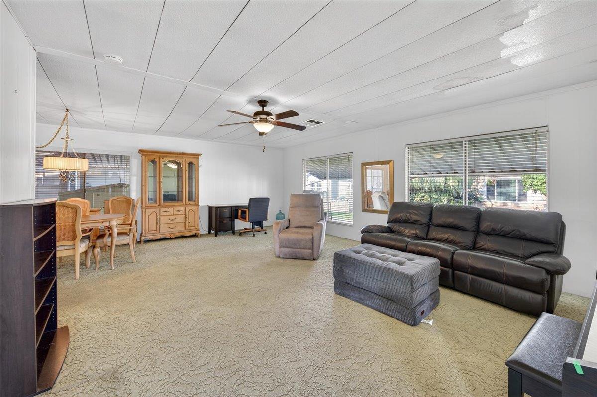 2706 W Ashlan Ave #86, Fresno, CA 93705