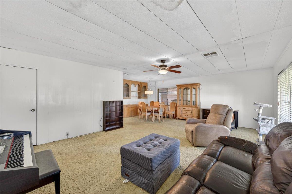 2706 W Ashlan Ave #86, Fresno, CA 93705