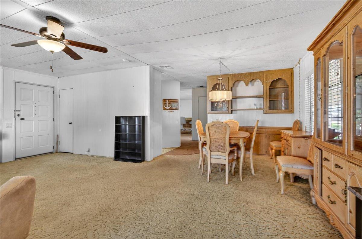 2706 W Ashlan Ave #86, Fresno, CA 93705