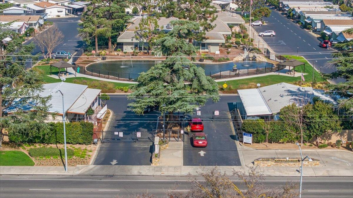 2706 W Ashlan Ave #86, Fresno, CA 93705