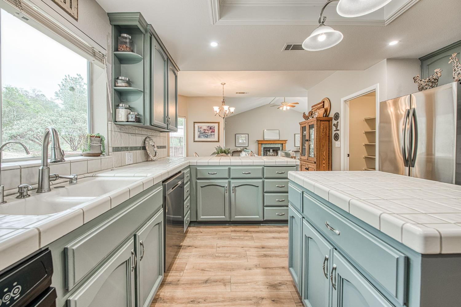 41961 Long Hollow Dr, Coarsegold, CA 93614