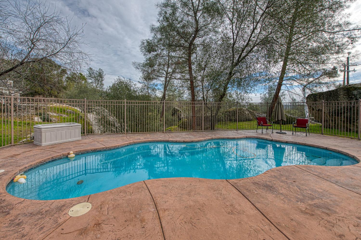 41961 Long Hollow Dr, Coarsegold, CA 93614