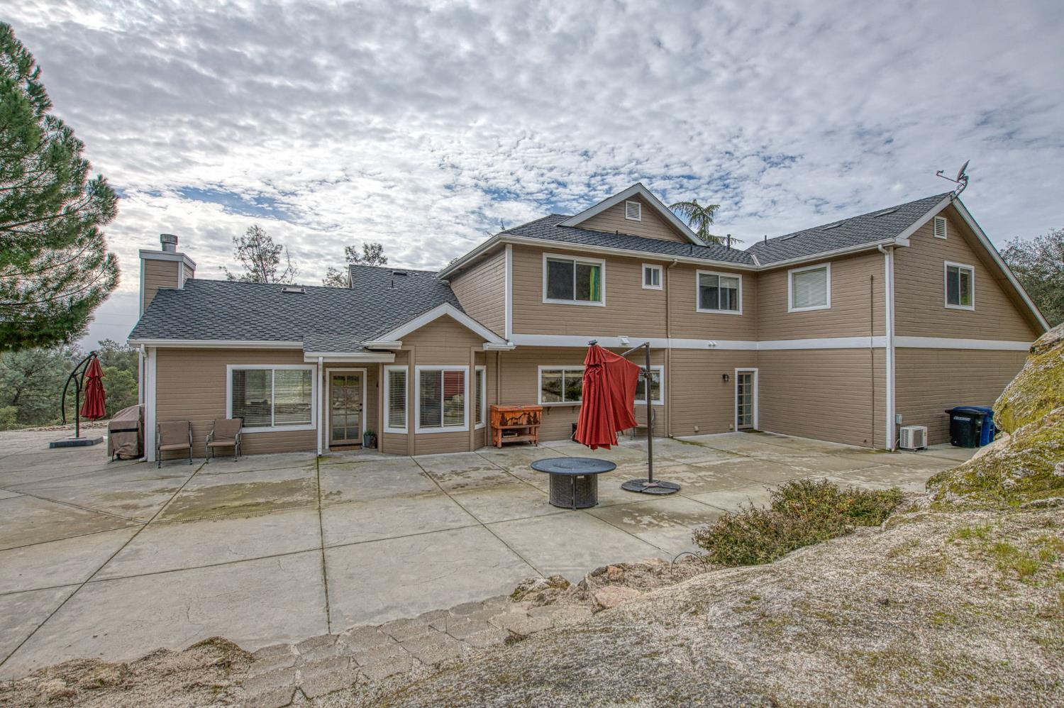 41961 Long Hollow Dr, Coarsegold, CA 93614