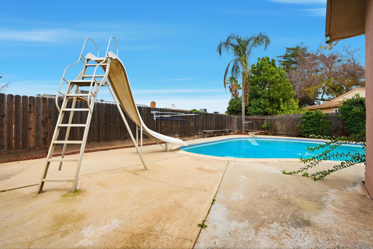 1721 Beverly Ave, Clovis, CA 93611