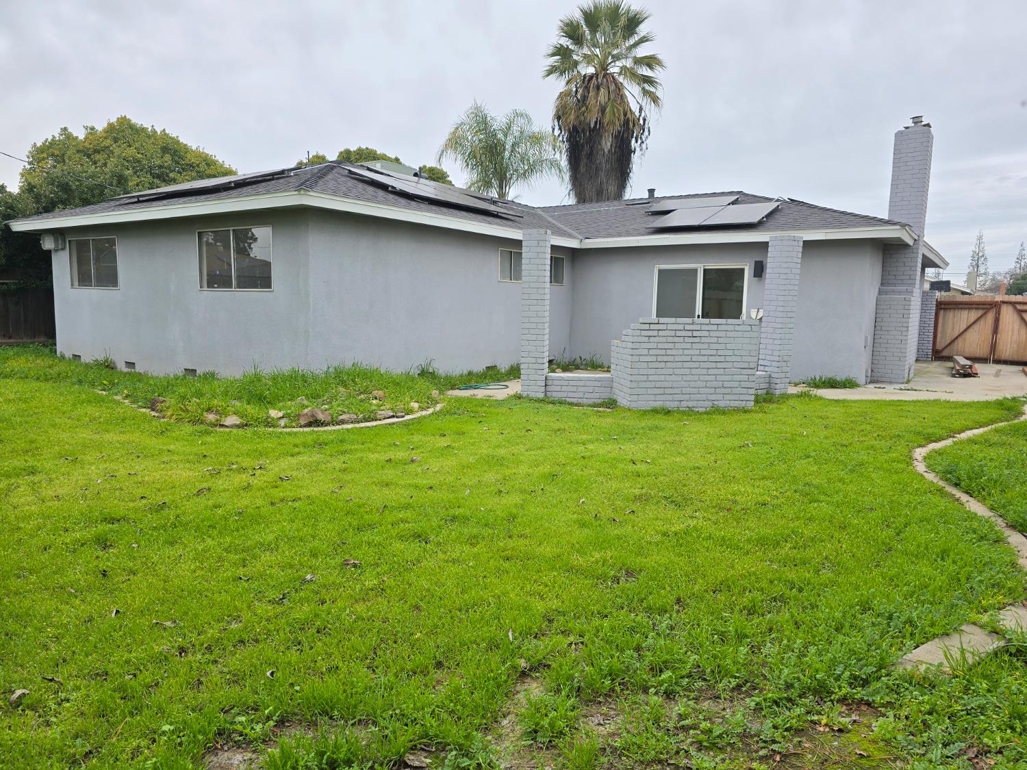 424 W Rialto Ave, Clovis, CA 93612