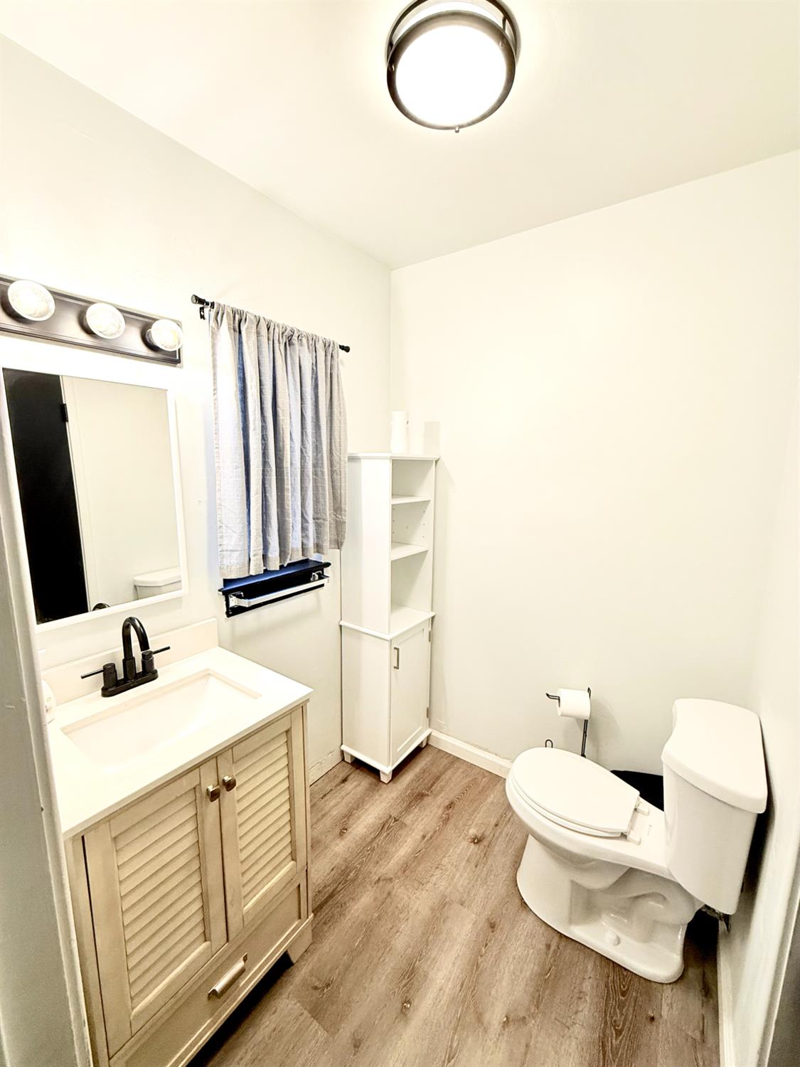 1591 O st, Firebaugh, CA 93622