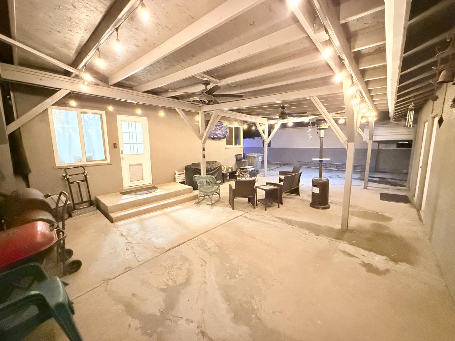 1591 O st, Firebaugh, CA 93622