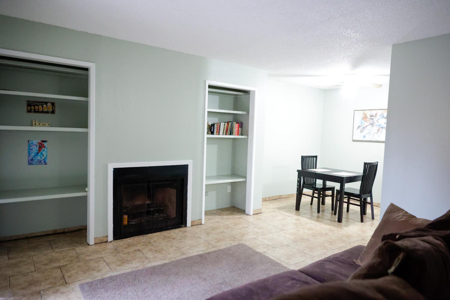 5181 E Olive Ave #113, Fresno, CA 93727