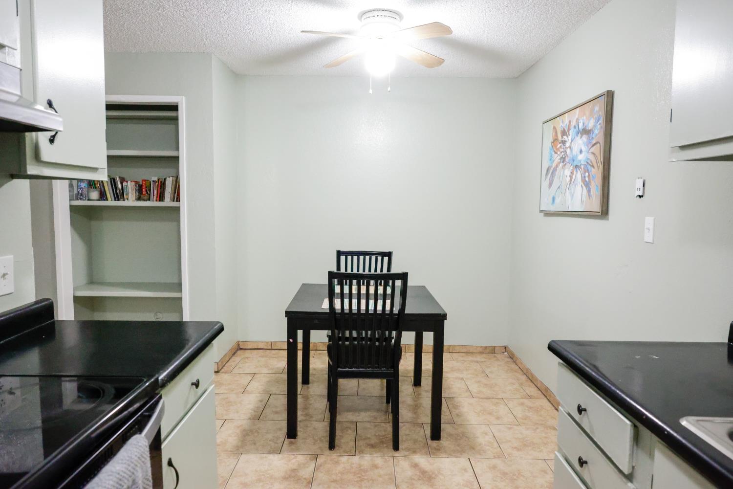 5181 E Olive Ave #113, Fresno, CA 93727