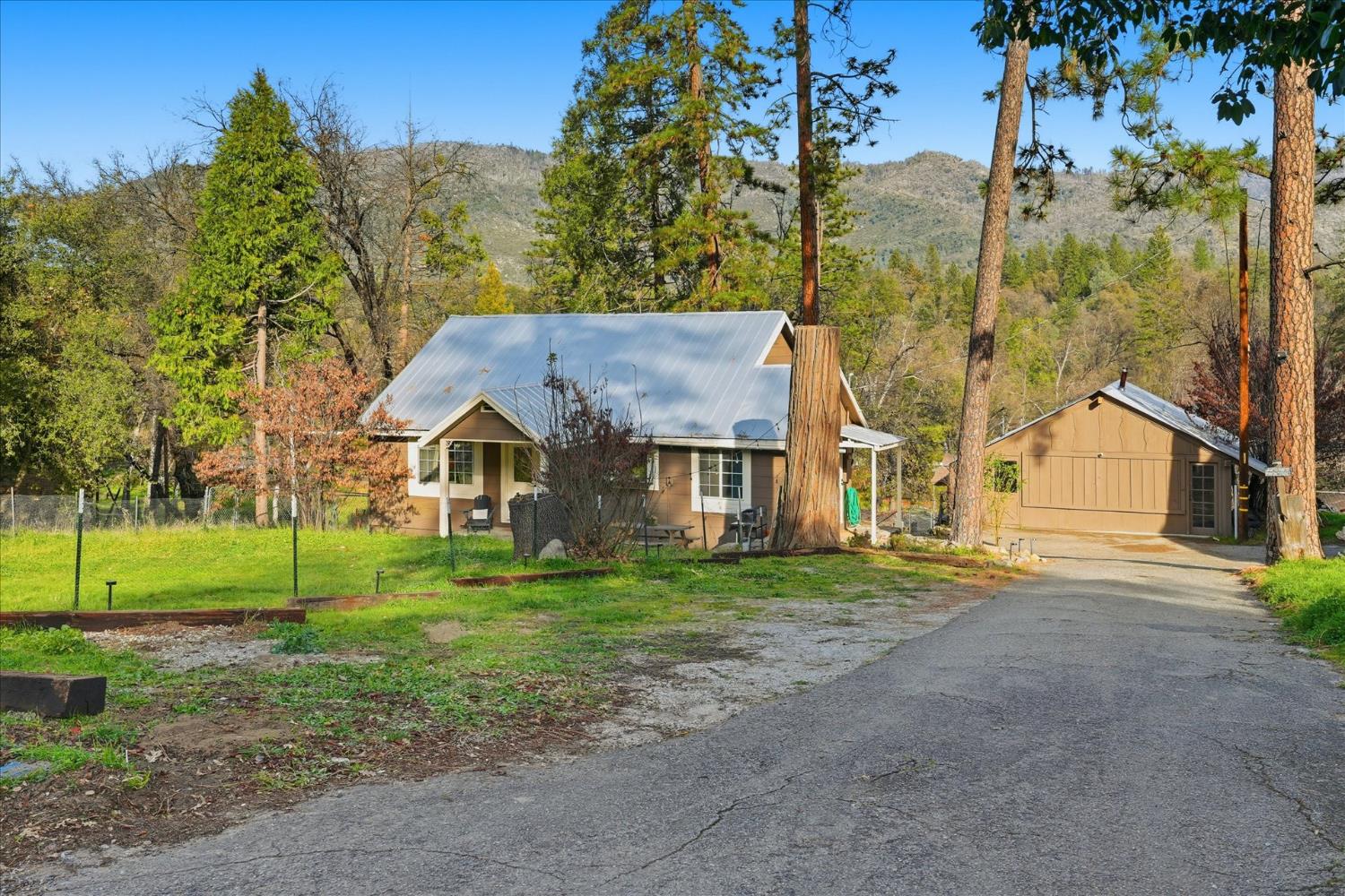 32837 Road 222, North Fork, CA 93643