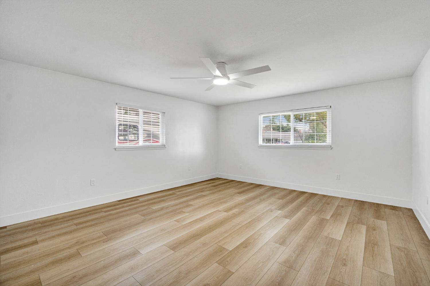 5565 N Winchester Ave, Fresno, CA 93704