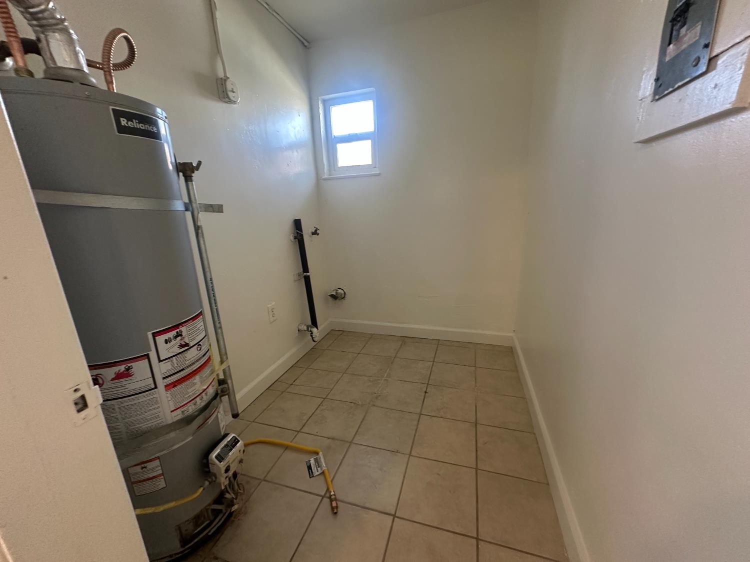 422 N Glenn Ave, Fresno, CA 93701