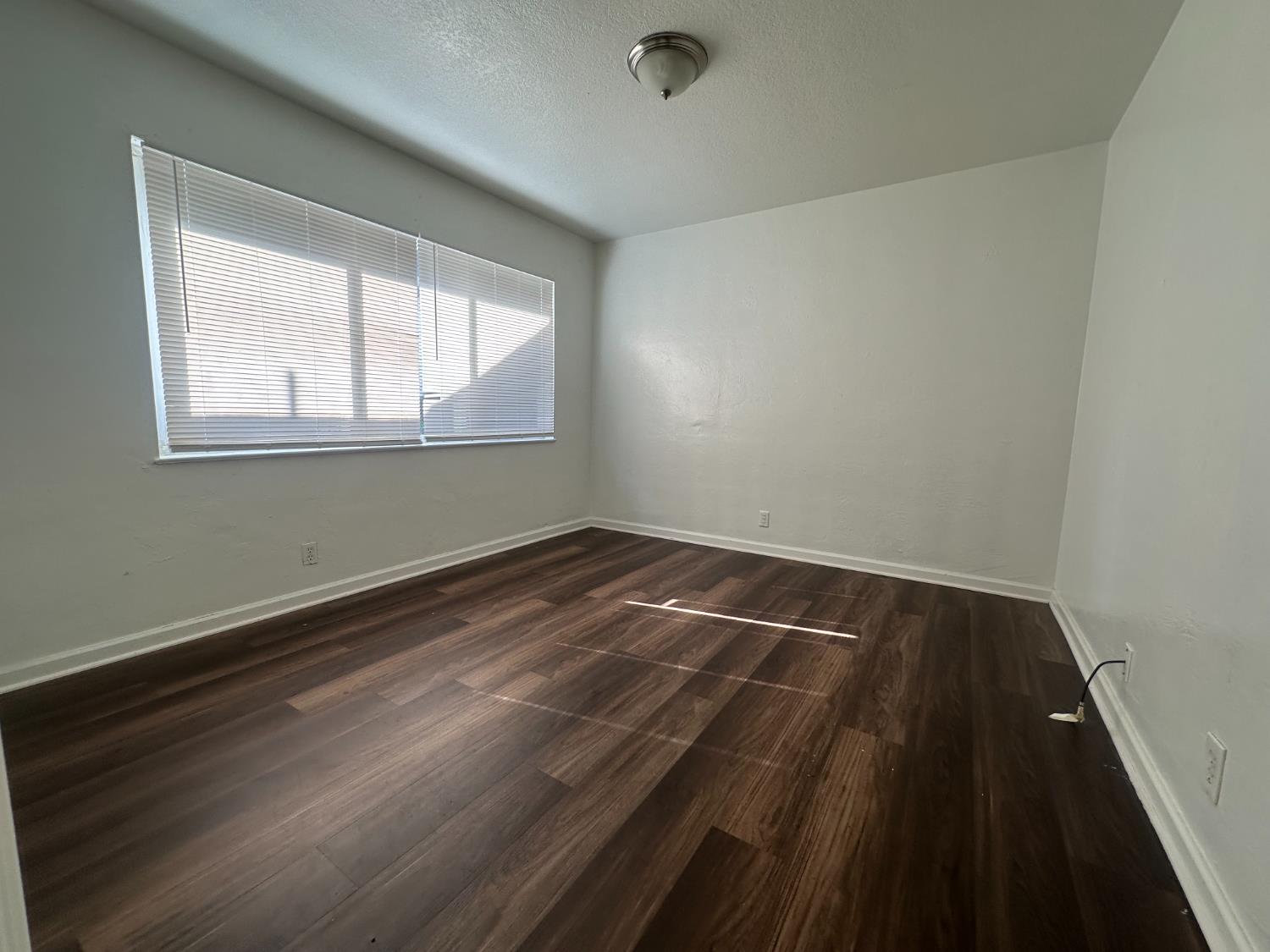 422 N Glenn Ave, Fresno, CA 93701