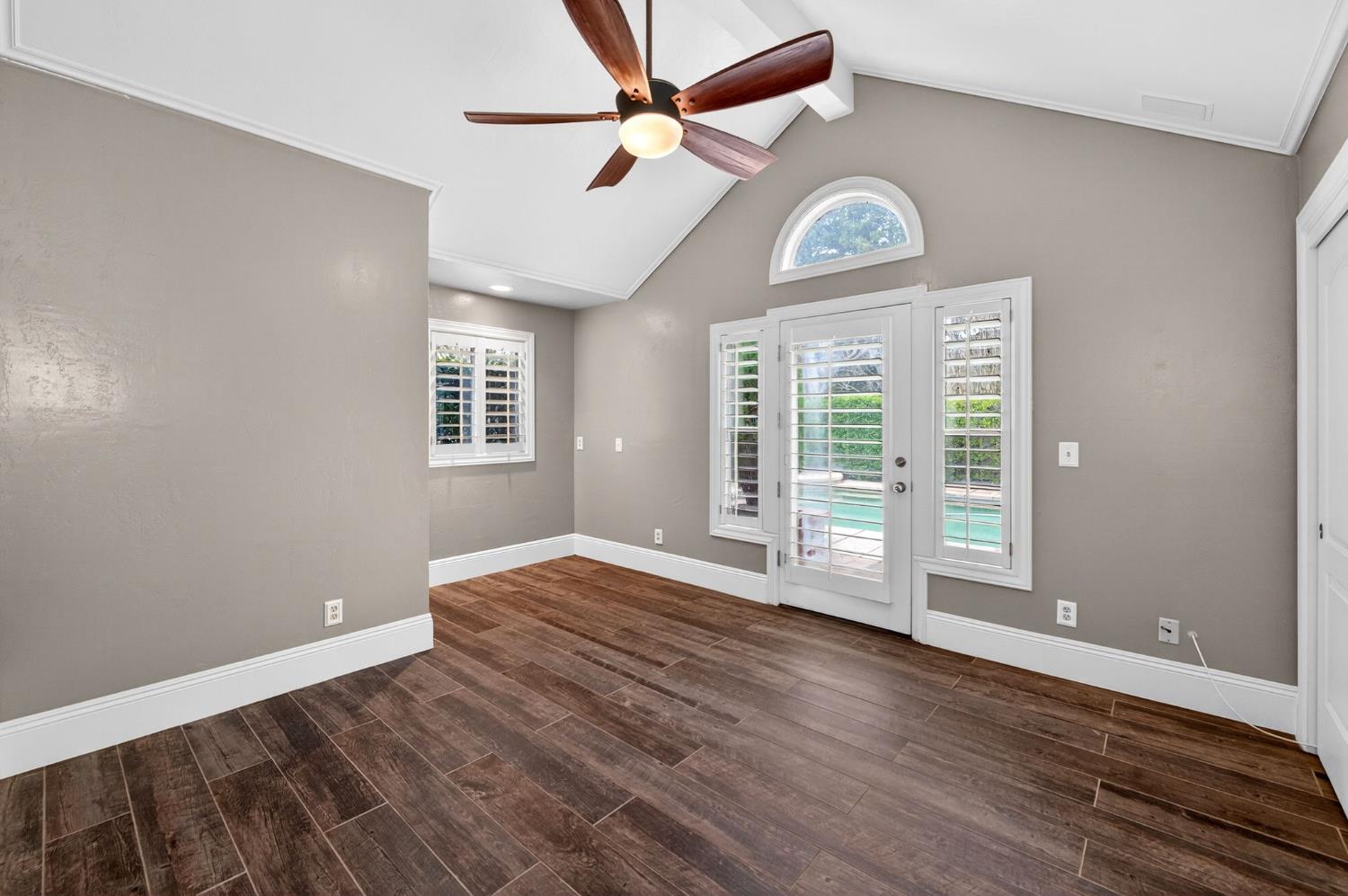 2450 W Beechwood Ave, Fresno, CA 93711