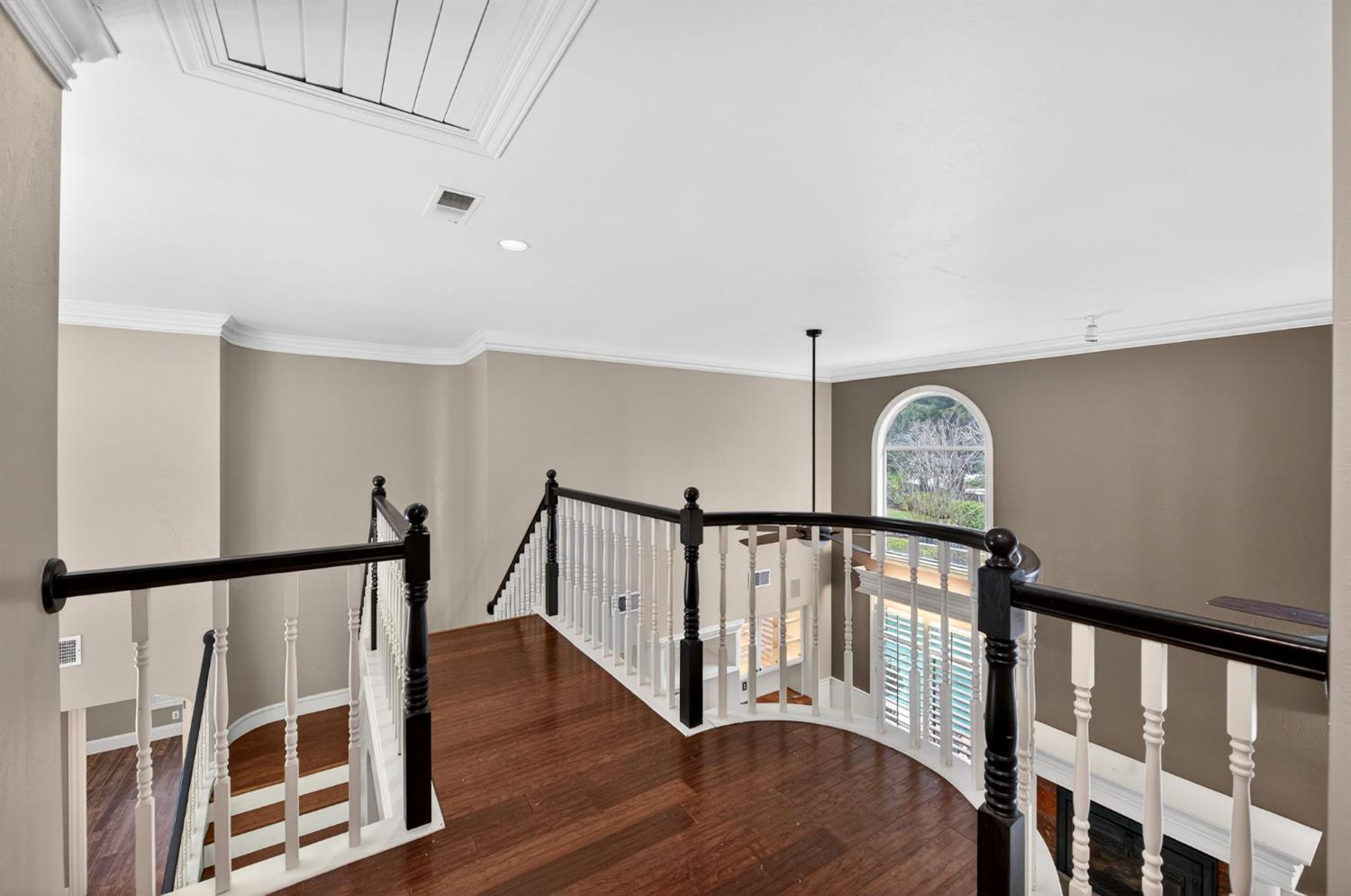 2450 W Beechwood Ave, Fresno, CA 93711