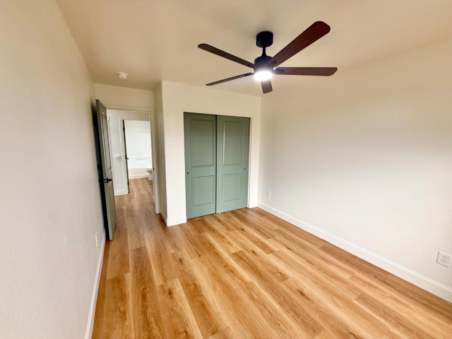 2283 N Sonora Ln, Fresno, CA 93722