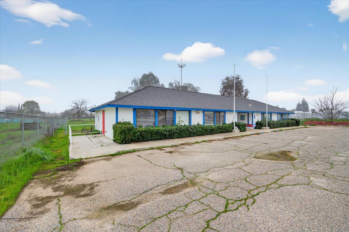 17408 Road 26, Madera, CA 93638