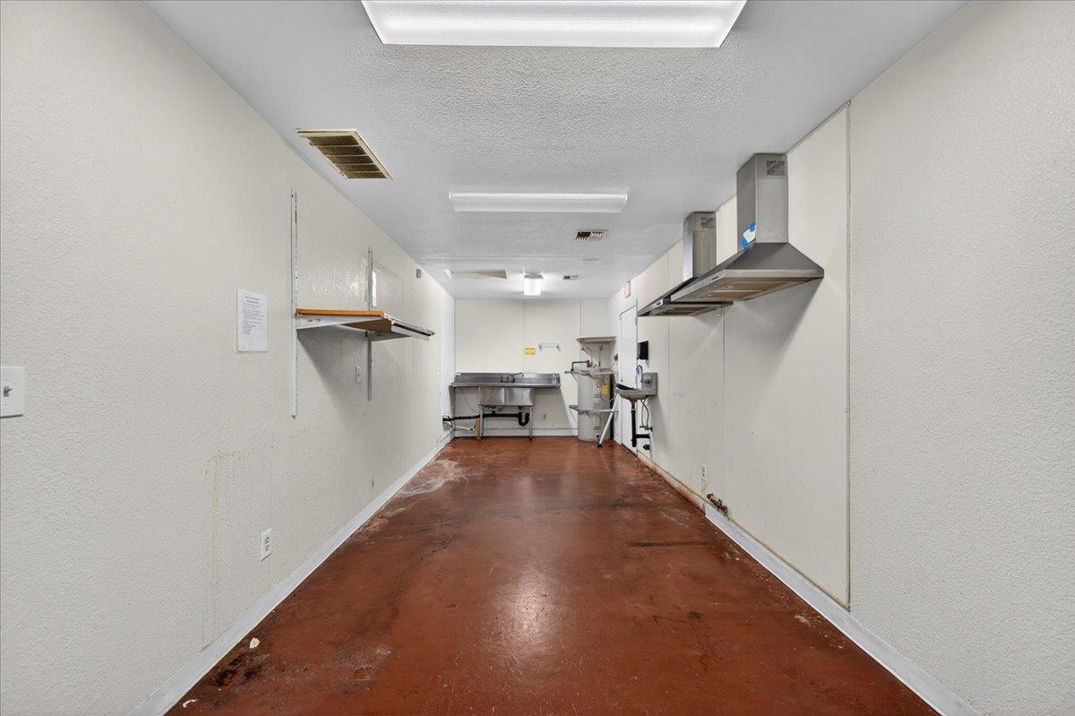 17408 Road 26, Madera, CA 93638