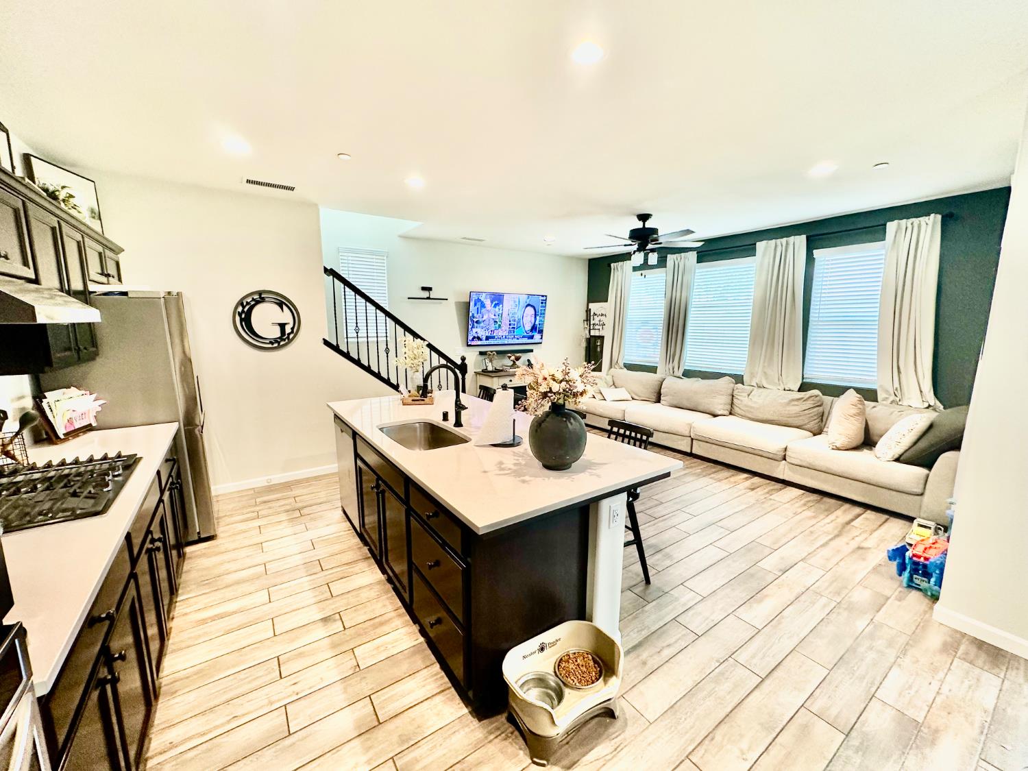 905 Wishon Ave W, Madera, CA 93636