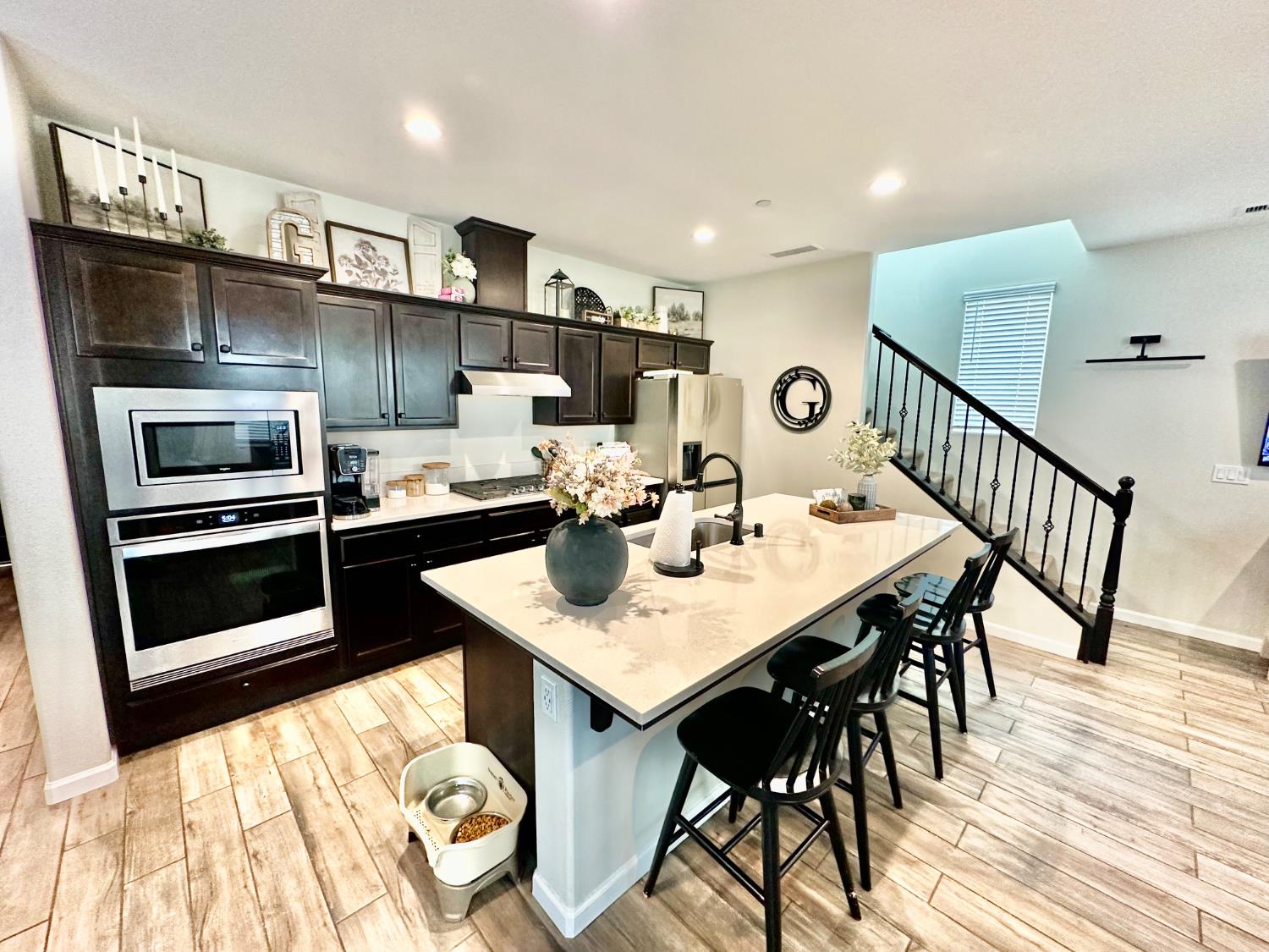 905 Wishon Ave W, Madera, CA 93636