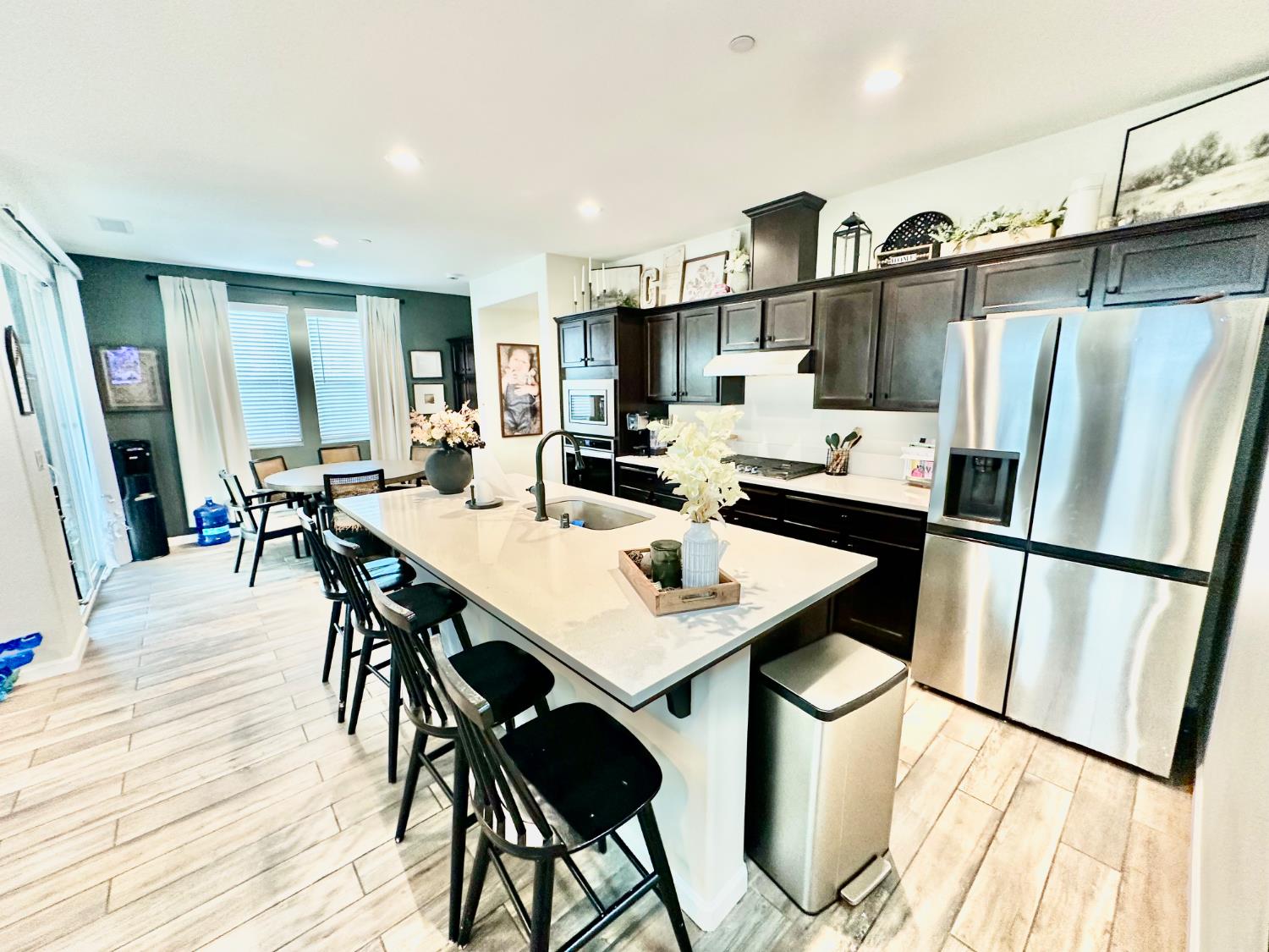 905 Wishon Ave W, Madera, CA 93636