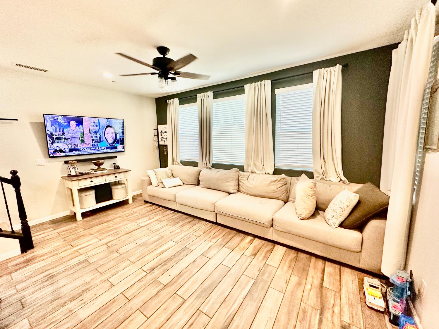 905 Wishon Ave W, Madera, CA 93636