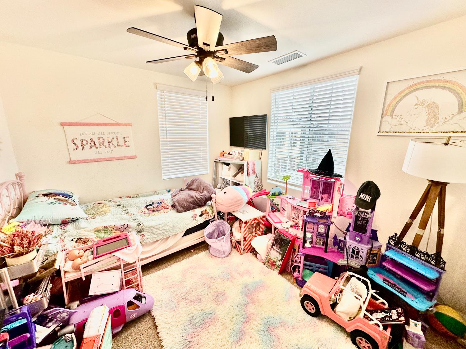 905 Wishon Ave W, Madera, CA 93636