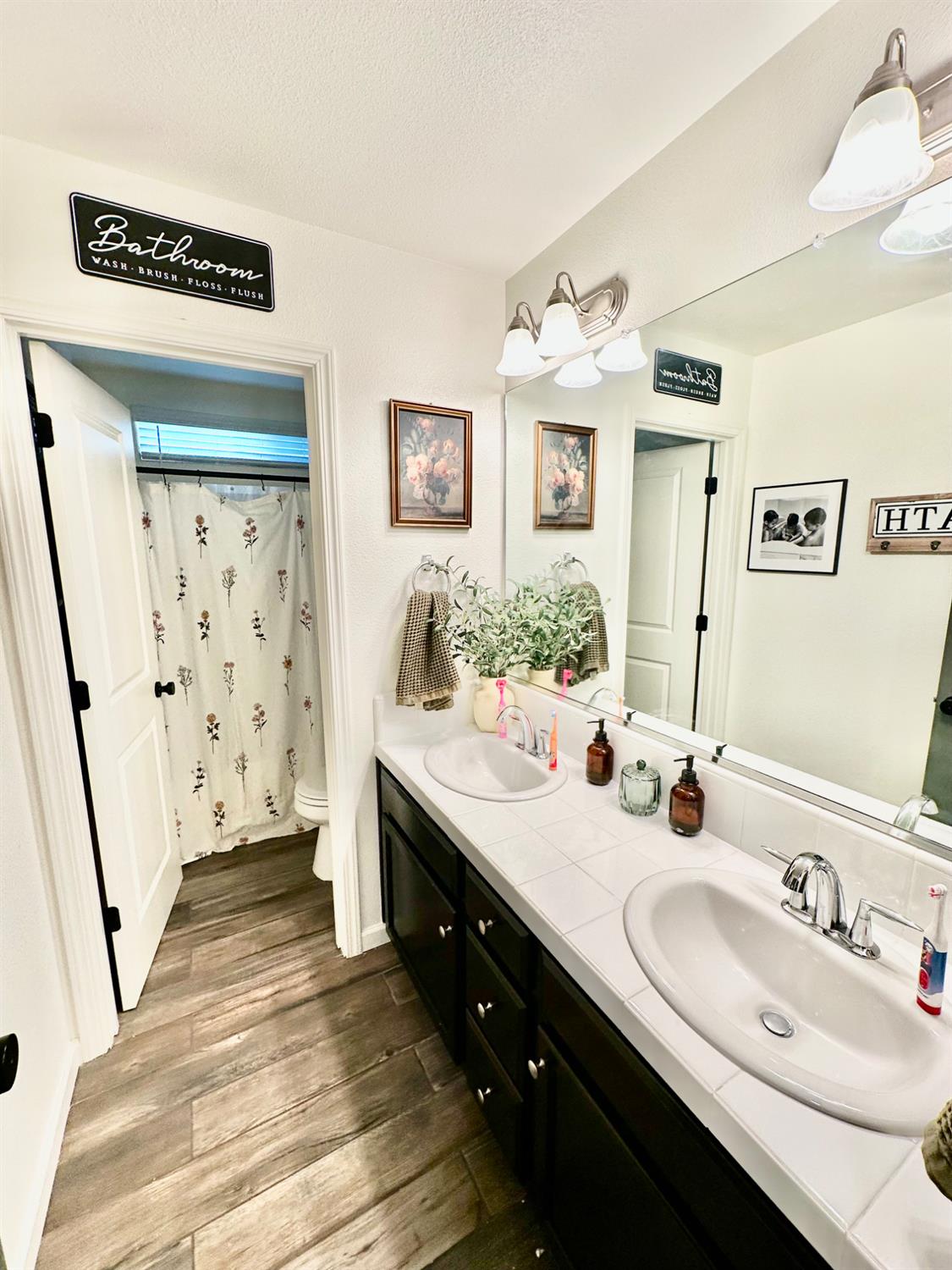 905 Wishon Ave W, Madera, CA 93636