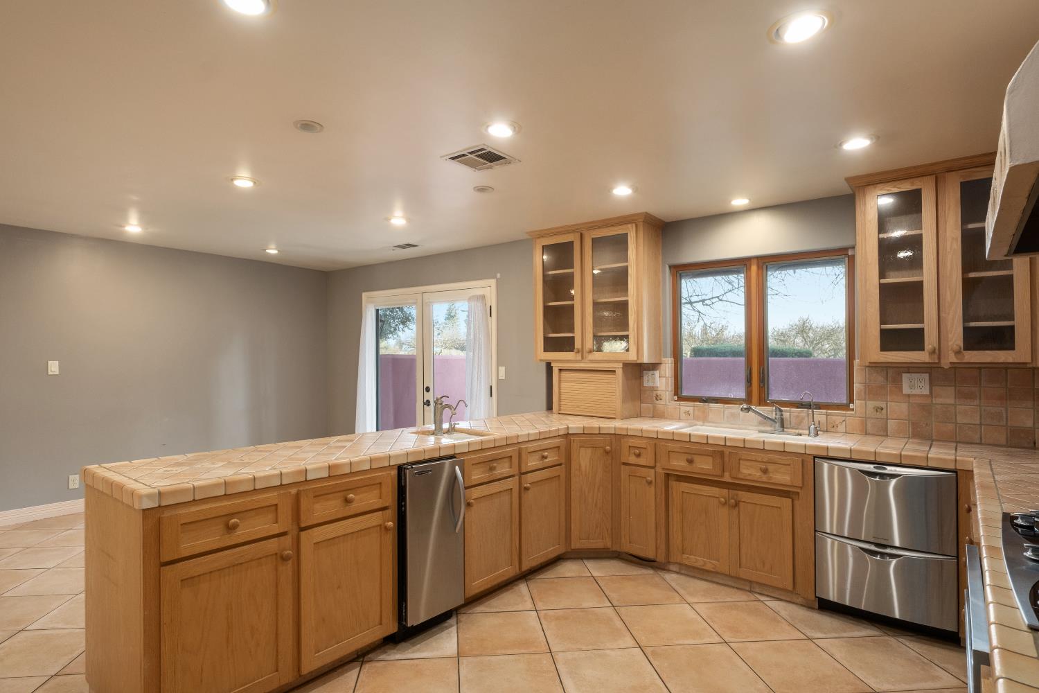 19282 E South Ave, Reedley, CA 93654