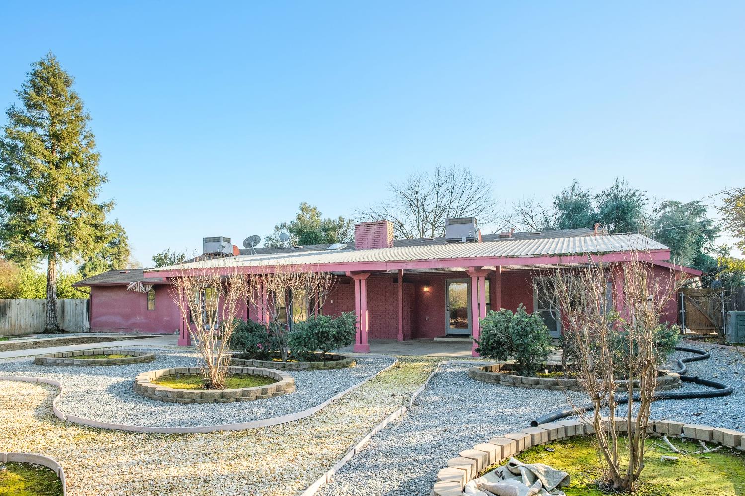 19282 E South Ave, Reedley, CA 93654