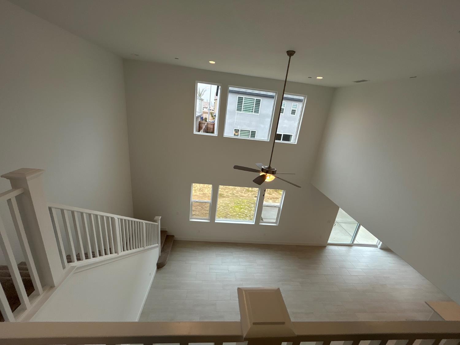 2882 E Corteza Dr, Fresno, CA 93730