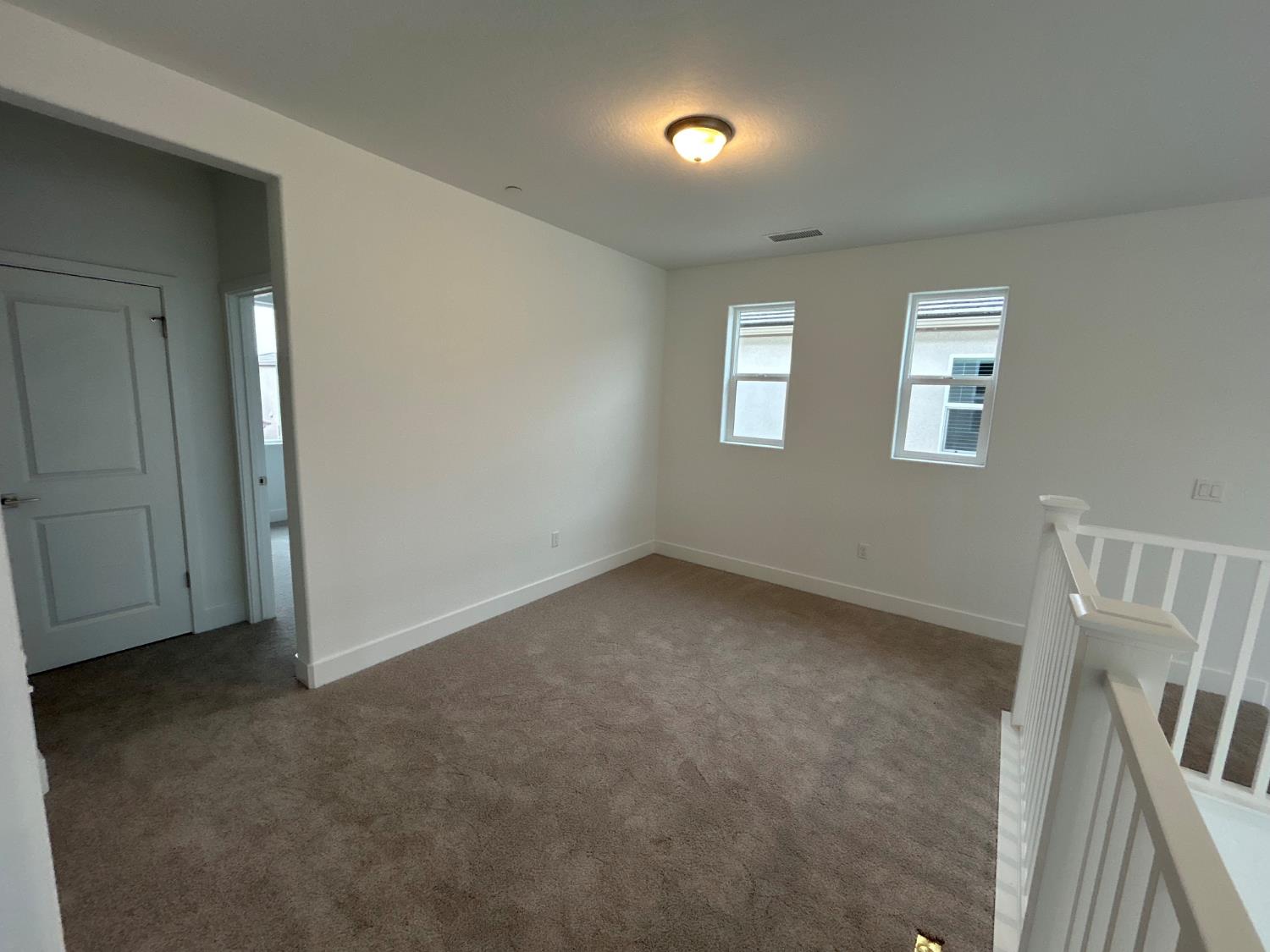 2882 E Corteza Dr, Fresno, CA 93730