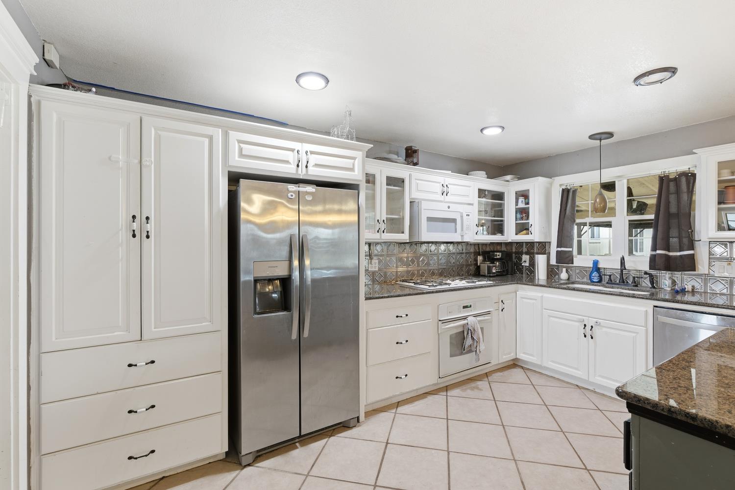 36313 Avenue 12, Madera, CA 93636