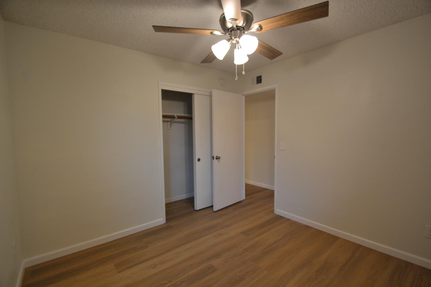 332 W Indianapolis Ave, Clovis, CA 93612