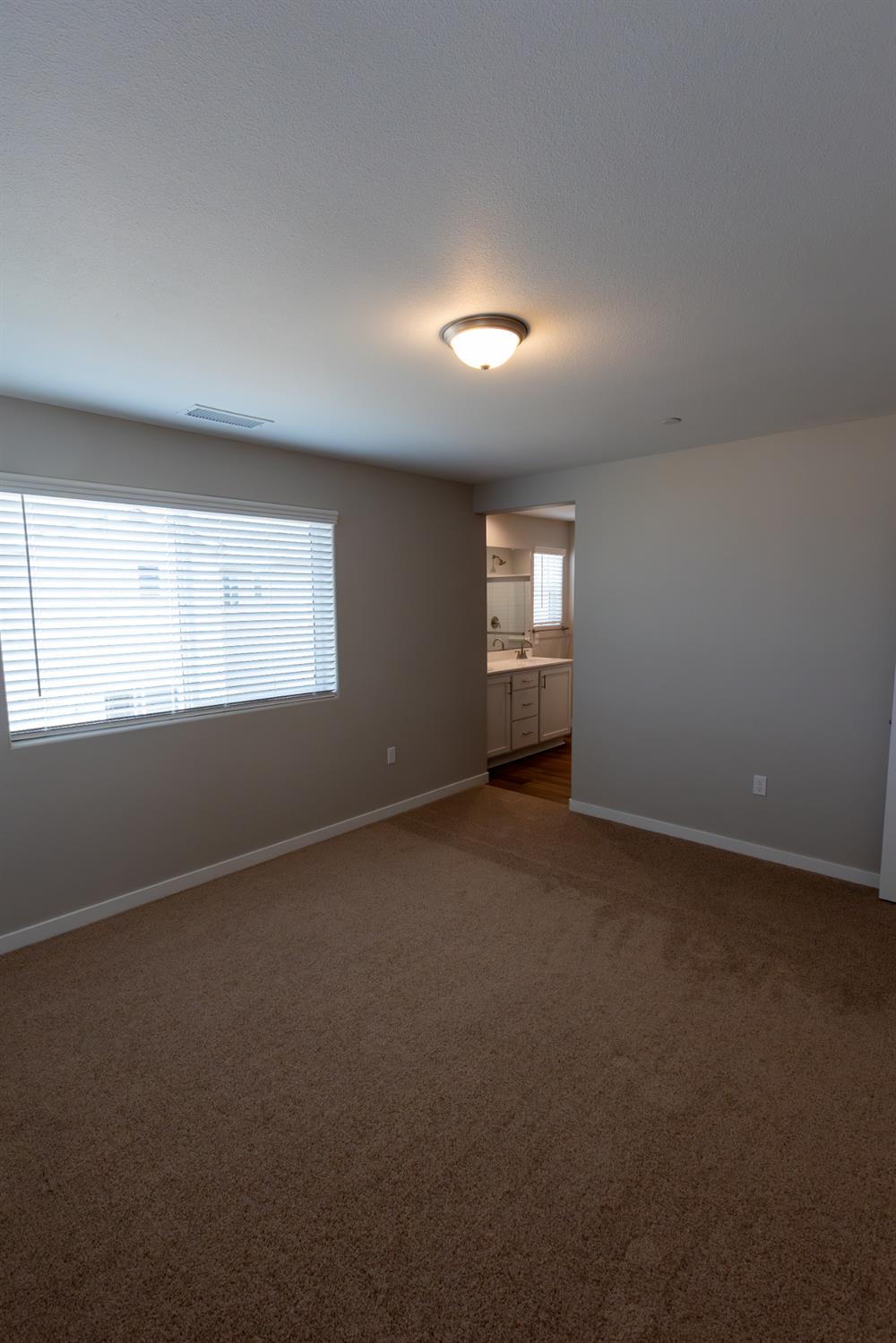 793 Laina Ave, Madera, CA 93636