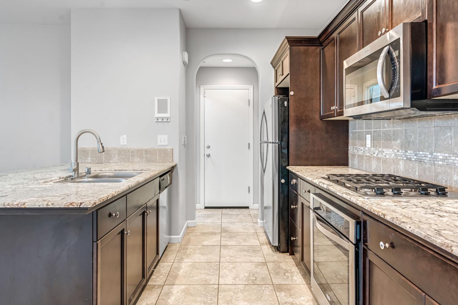 1503 N Reunion Way, Clovis, CA 93619