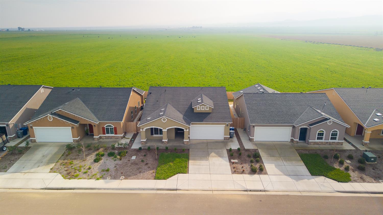 1132 E Orange St, Avenal, CA 93204