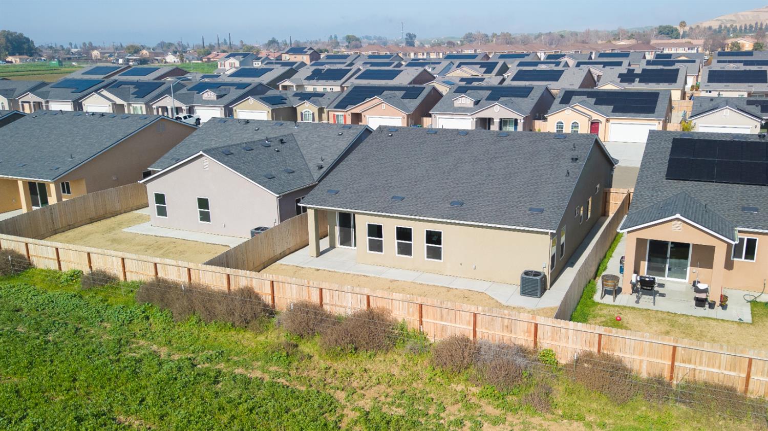 1132 E Orange St, Avenal, CA 93204