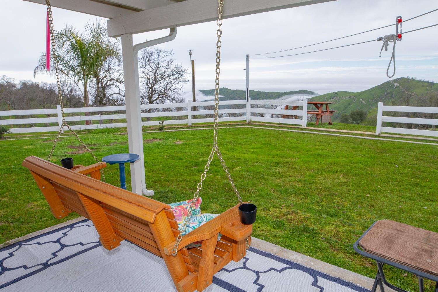 31602 Tumbleweed Ln, Yokuts Valley, CA 93675