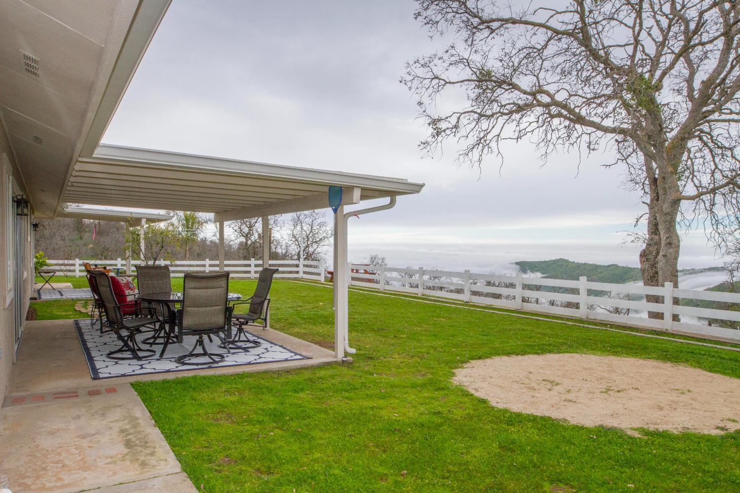 31602 Tumbleweed Ln, Yokuts Valley, CA 93675