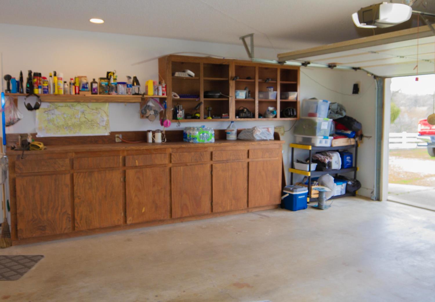 31602 Tumbleweed Ln, Yokuts Valley, CA 93675