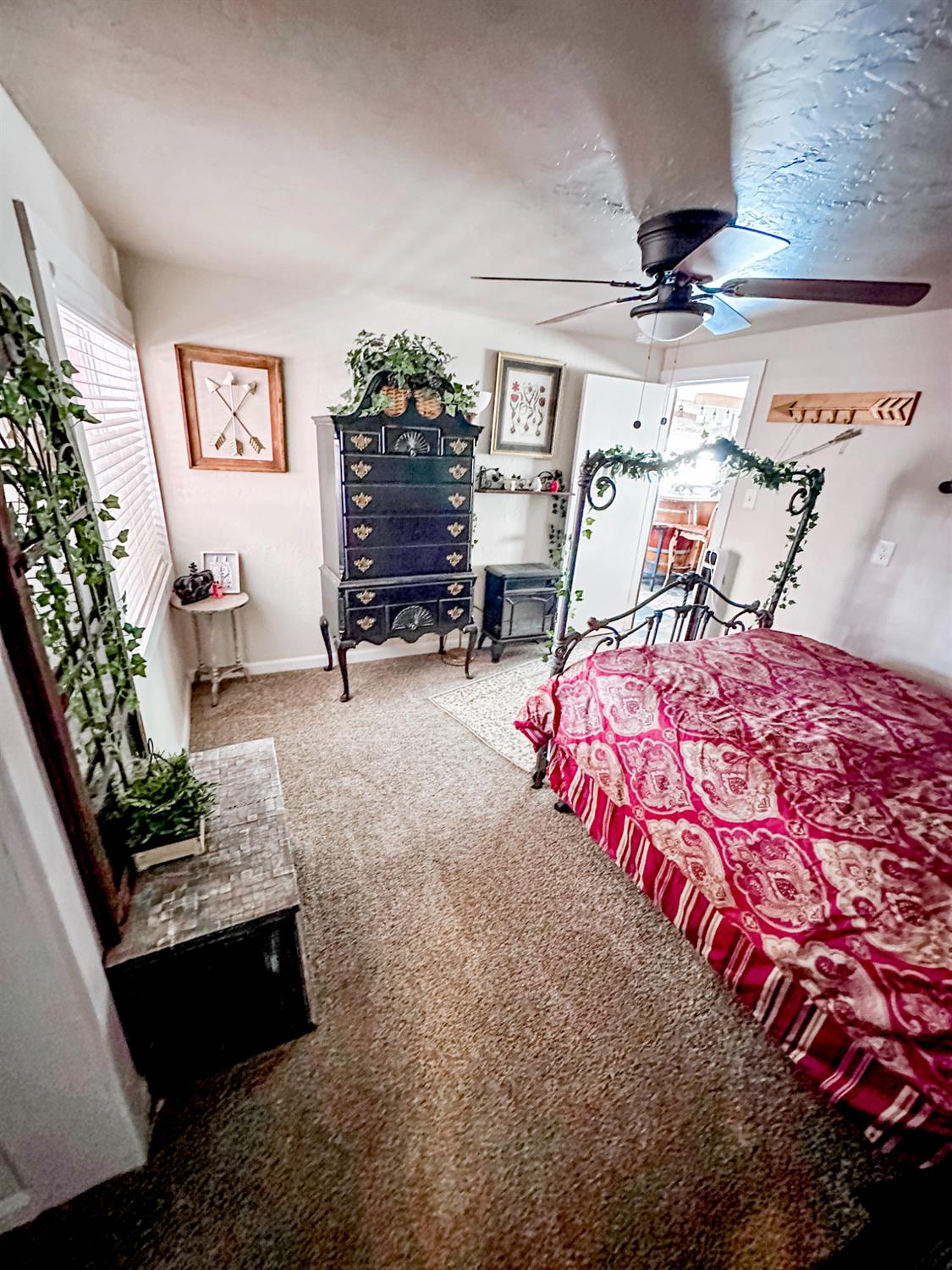 37969 Road 422, Oakhurst, CA 93644