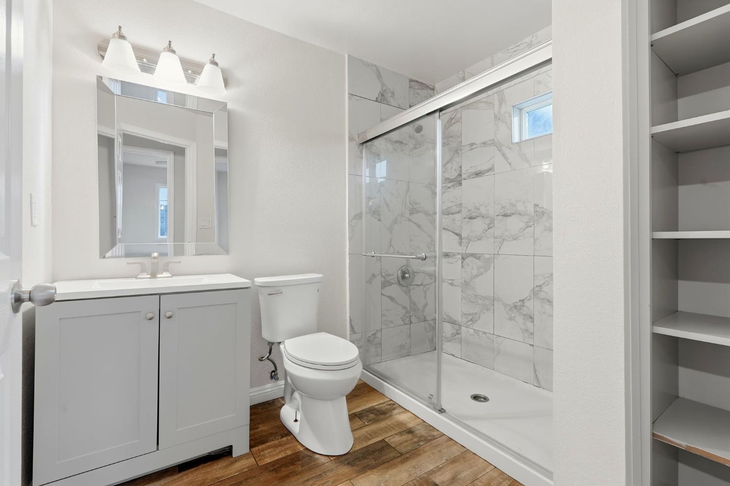 8651 E Khan St, Selma, CA 93662