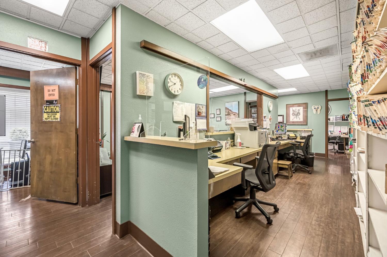 3636 N 1St St, Fresno, CA 93726