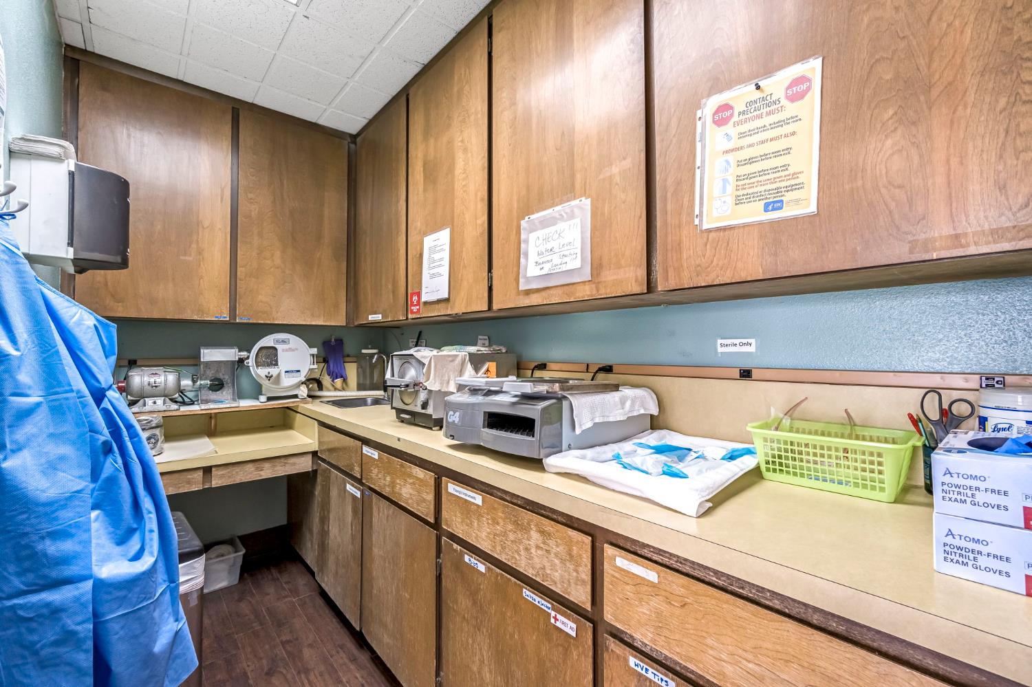 3636 N 1St St, Fresno, CA 93726