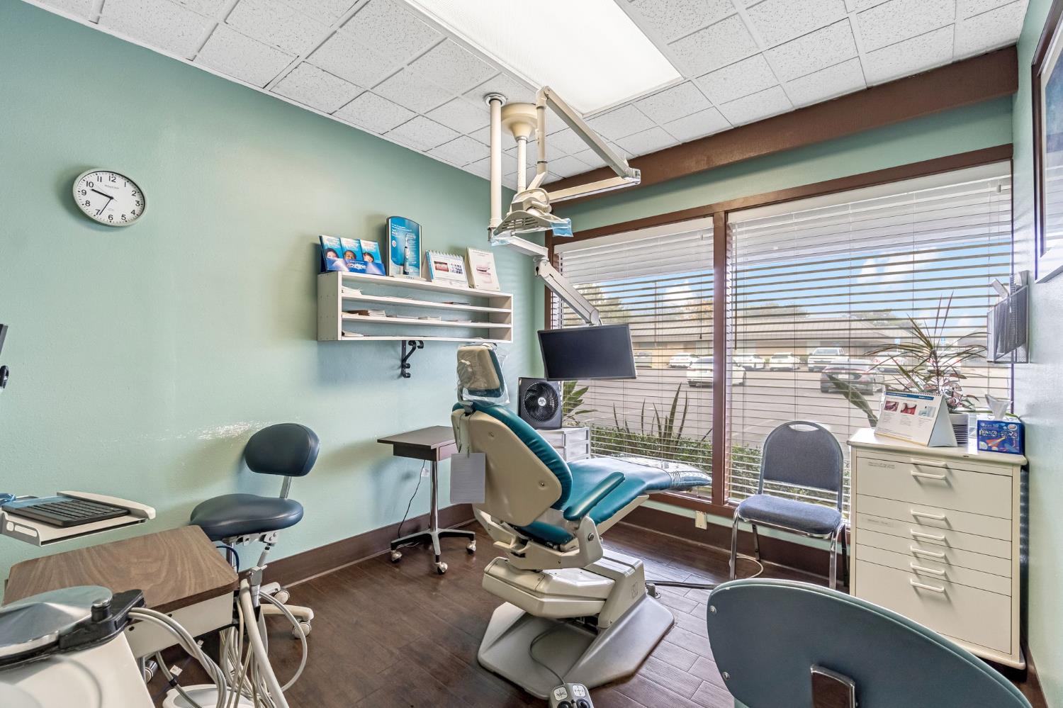 3636 N 1St St, Fresno, CA 93726