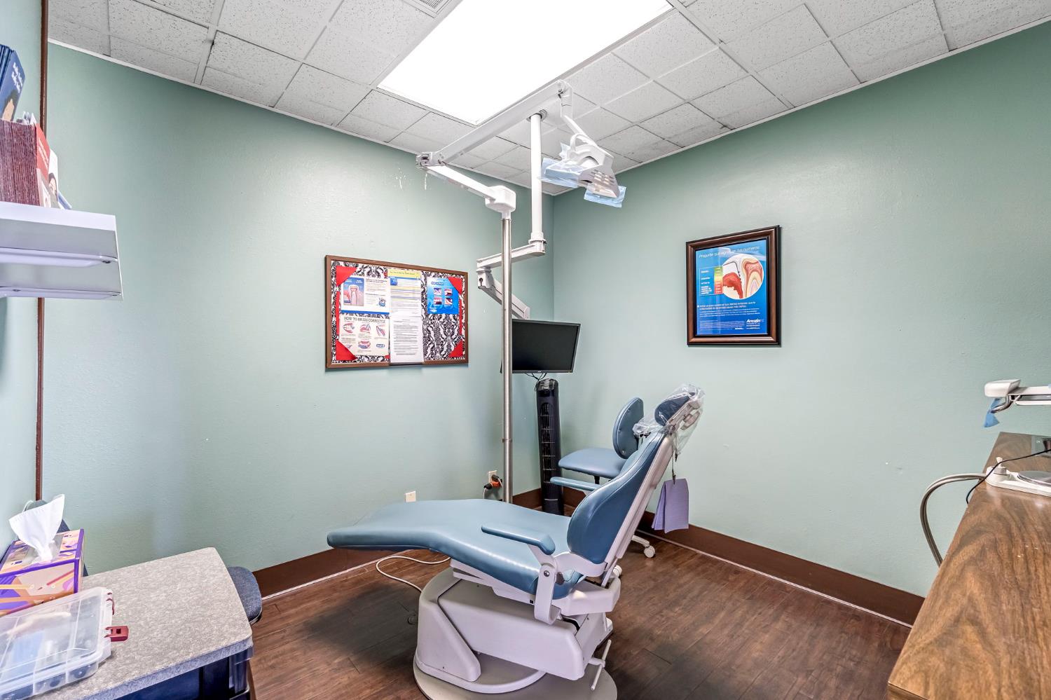 3636 N 1St St, Fresno, CA 93726