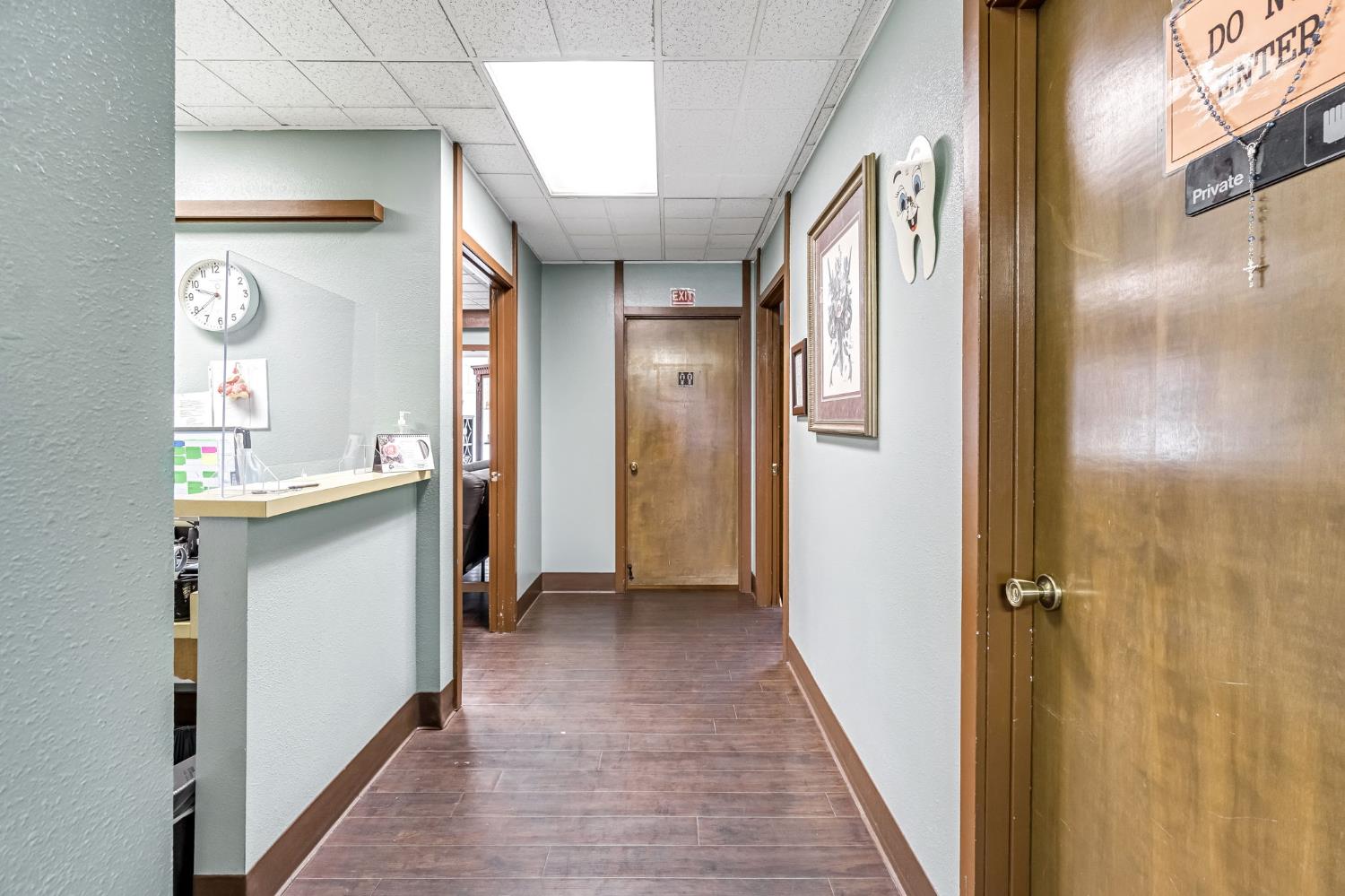 3636 N 1St St, Fresno, CA 93726