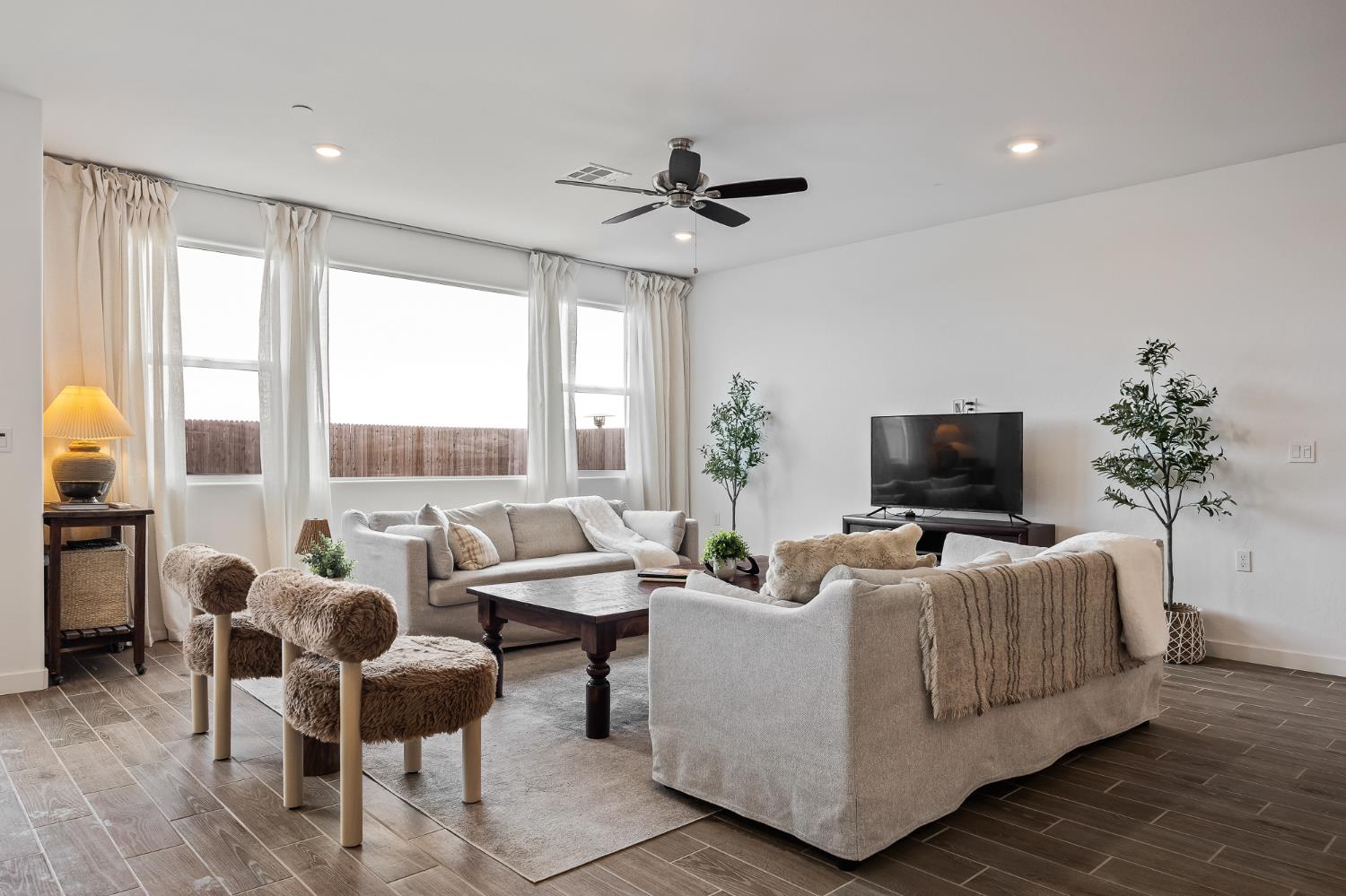 2601 Auburn St, Lemoore, CA 93245