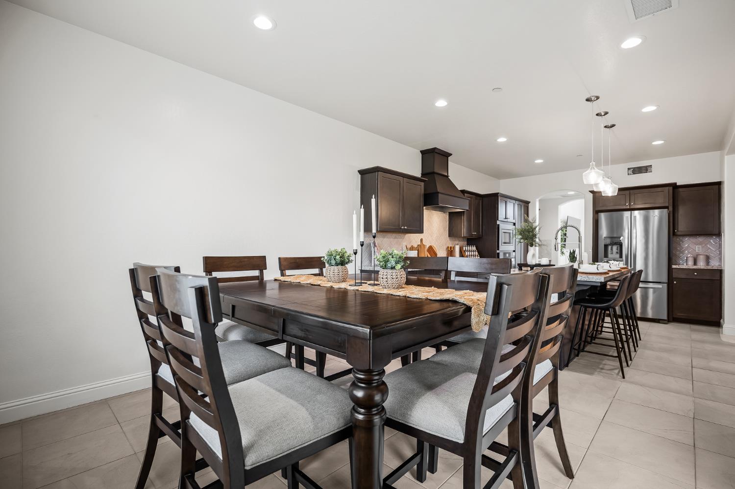 4187 Poe Ave, Clovis, CA 93619